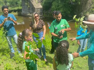 Compromisso com o meio ambiente: Semarhpi realiza plantio de 200 mudas nativas em Palmeira