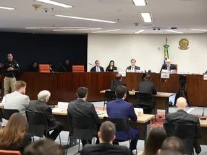 STF rejeita recurso e mantém condenação de Bolsonaro na trama golpista