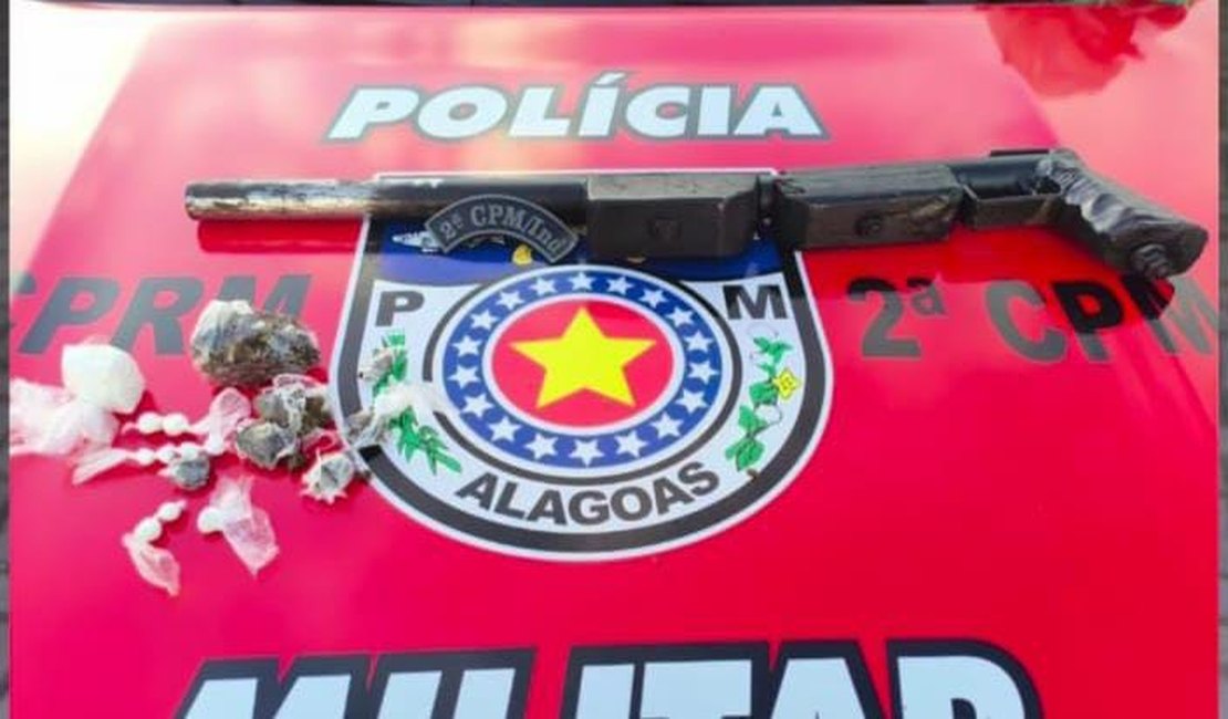 Homem chora ao ser preso pela terceira vez com drogas em Maceió