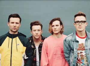 Banda britânica McFly aborda saúde mental em novo hit: 'Enfrentamos isso'