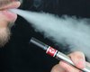 Adolescente é apreendido com cigarro eletrônico dentro de escola em Arapiraca