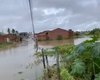 Chuva deixa vias alagadas e intransitáveis no Conjunto Valentim, em Arapiraca