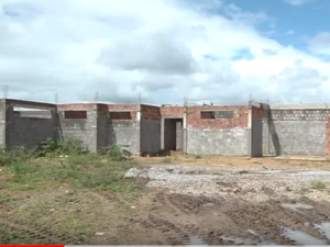 [Vídeo] Sem pagamento, obras da UPA de Arapiraca estão novamente paralisadas  