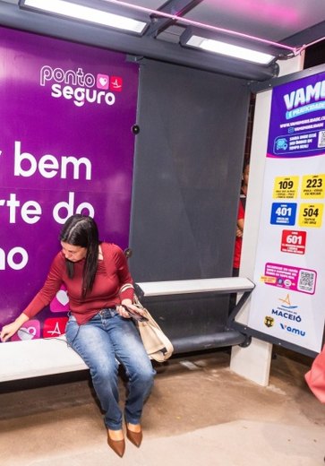 Maceió inaugura “Ponto Seguro” com monitoramento em tempo real para usuários de ônibus