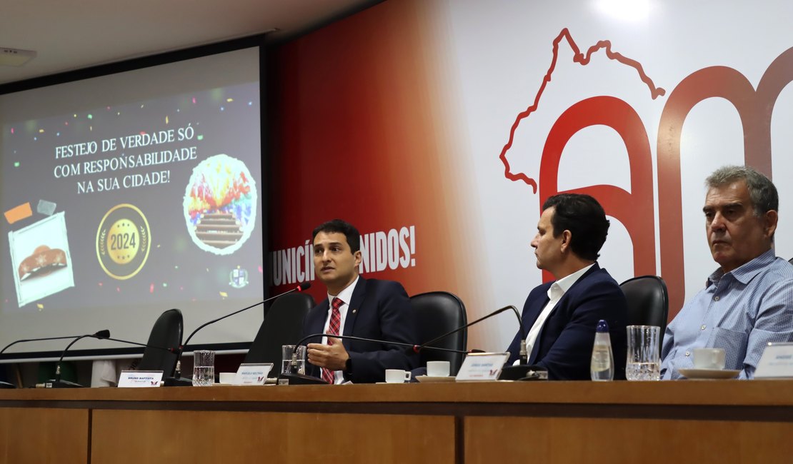 MP se reúne com prefeitos e reapresenta ferramenta para controle e transparência de gastos com festividades