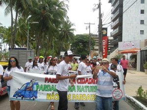 População protesta contra instalação de 'pardais' em Maceió