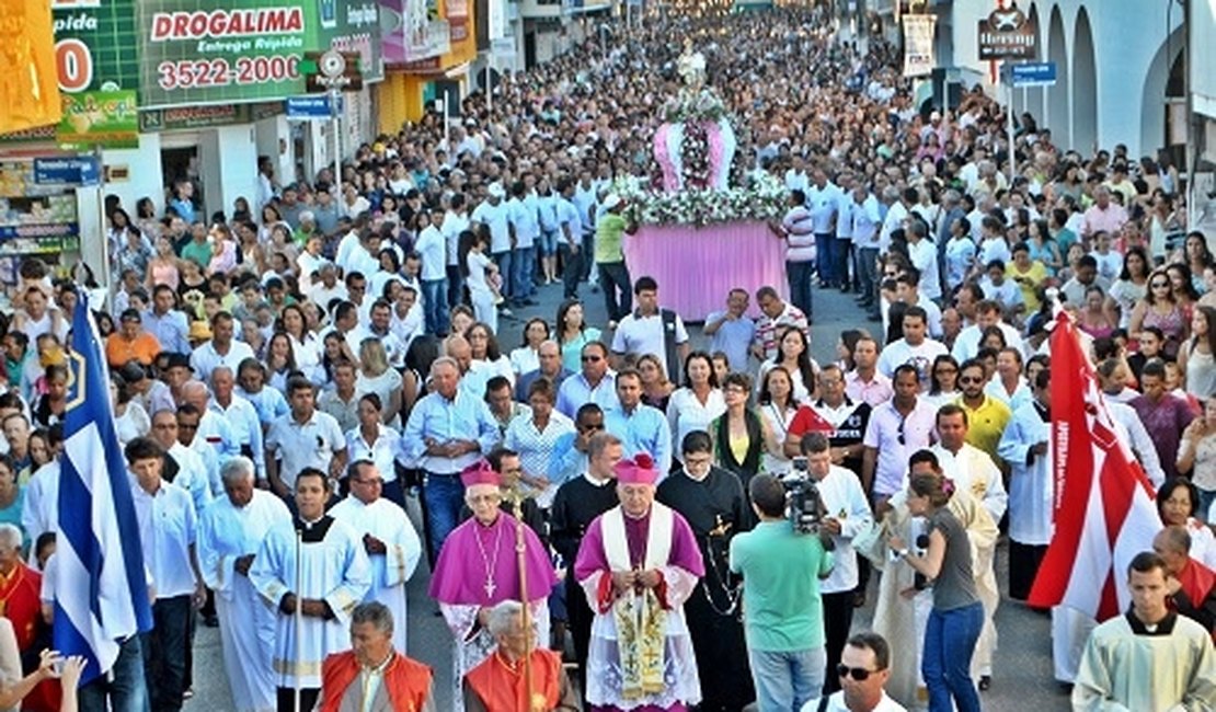 Trânsito será interditado para procissão da Padroeira