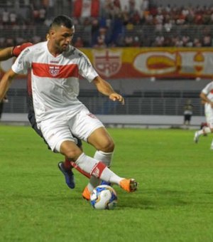 Decisivo, Edson Cariús comemora primeiro gol pelo CRB