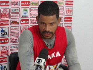 Júlio César mira nova sequência de vitórias para CRB