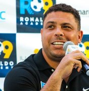 Ronaldo evita falar sobre turbulência no Corinthians e elogia palmeirense Abel: 'Acho incrível'
