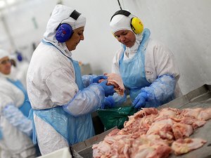  Advocacia-Geral da União entra com pedido de bloqueio de bens da JBS