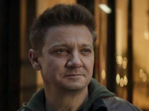 Jeremy Renner está em estado crítico após acidente