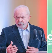 Lula visita MST e mira voto de indecisos; Bolsonaro destaca baixa da gasolina