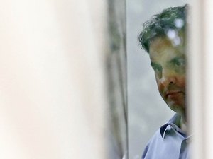 PF apreende documento com anotação 'cx 2' no apartamento de Aécio