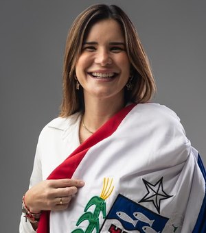Ceci lança candidatura a deputada estadual em Atalaia neste domingo (16)