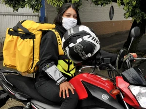 Número de mulheres com carteira de moto cresce mais de 80% em Alagoas