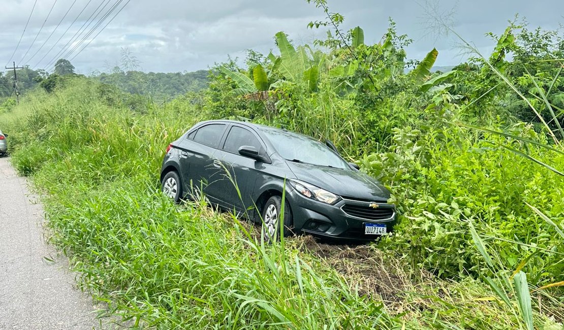 [Vídeo] Óleo na pista causa perigo e acidentes em Matriz de Camaragibe