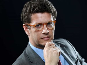 Ambientalista é notificado judicialmente a pedido da AGU por críticas a Salles