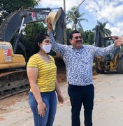 Prefeito de Rio Largo e secretária vistoriam obras na principal avenida do município