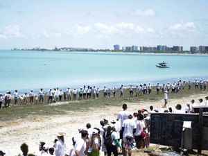 Biota realiza ação para marcar o Dia Mundial de Limpeza de Rios e Praias