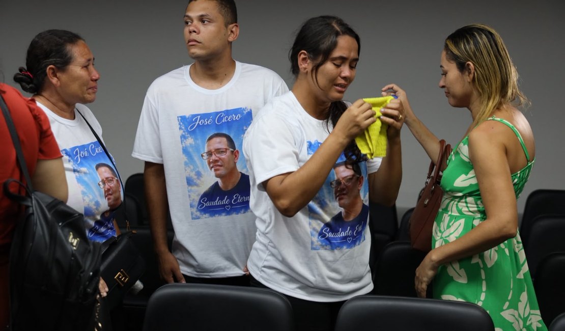 [Vídeo] “Estou com o coração em paz”, diz filha de vítima após condenação de Sérgio Praxedes