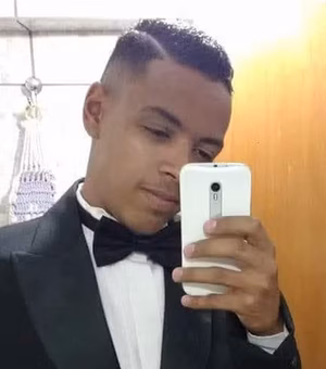 Bebida com metanol: mãe diz que filho está 'sem fluxo cerebral'