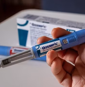 Canetas emagrecedoras podem reduzir vontade de beber, diz estudo