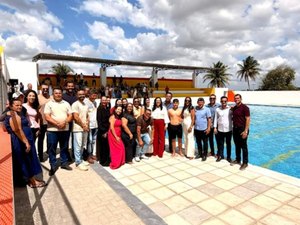 Lagoa da Canoa 64 anos: Edilza Alves entrega piscina semiolímpica ao complexo esportivo