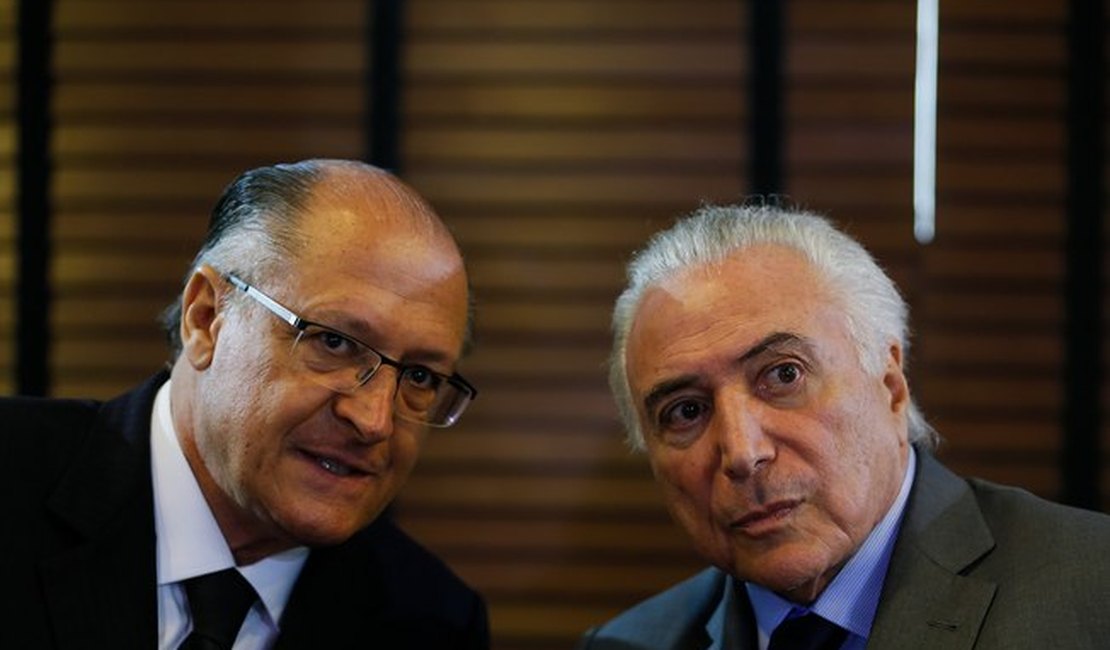 Tucanos aconselham Geraldo Alckmin a oferecer cargo a Temer em governo