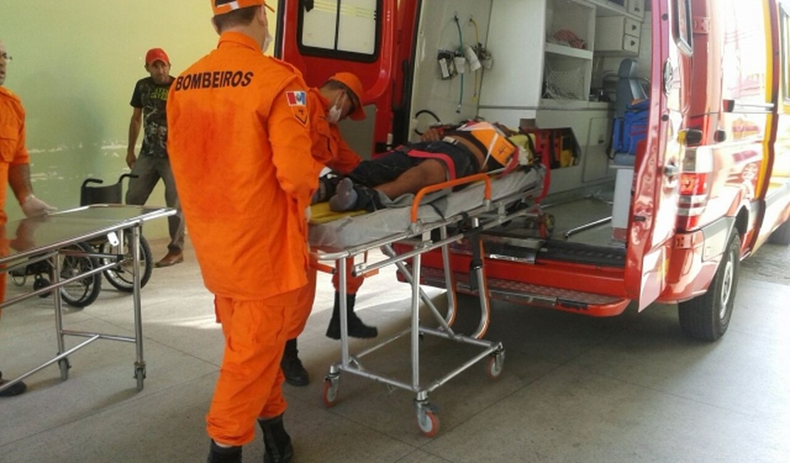 Casal sofre acidente de moto na AL-220, no Agreste de Alagoas