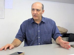 Reitor recorre à bancada federal para reverter corte de mais de R$ 5 mi no orçamento