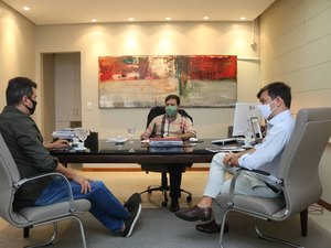 Comissão da OAB/AL vai acompanhar estudos de rachaduras no bairro do Farol