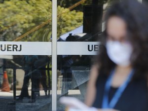 Candidatos com sintomas de covid podem pedir reaplicação do Enem