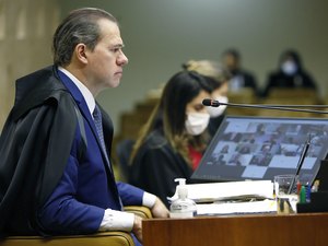 Presidente do STF, Dias Toffoli é hospitalizado com sintomas de Covid-19