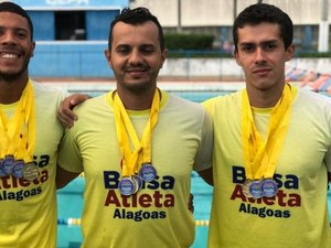 Quatro integrantes do Bolsa Atleta Alagoas conquistam 13 medalhas em triatlo e natação