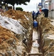 Obra de esgotamento sanitário que beneficia 200 mil pessoas avança na região do Farol