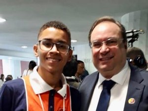 Com melhor redação, alagoano toma posse no Senado