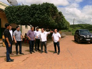 Luciano Barbosa visita comunidades rurais de Arapiraca com vereadores
