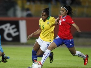 Seleção Feminina vence o Chile por 2 a 0 e está a um passo da classificação