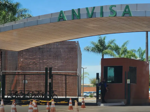 Anvisa proíbe fabricação e venda de suplementos com ora-pro-nóbis