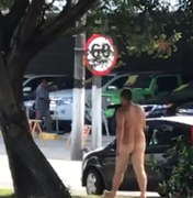 [vídeo] Homem caminha sem roupas na Avenida Fernandes Lima, em Maceió