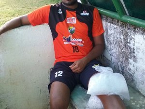 Coruripe:Cirurgia no joelho esquerdo tira goleiro Dida dos primeiros jogos do Estadual