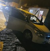 Polícia recupera carro roubado no Conjunto Selma Bandeira, em Maceió