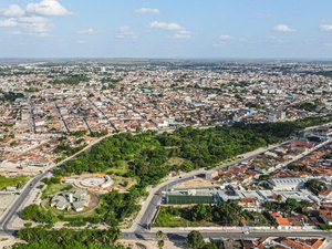 Arapiraca inicia expansão da coleta seletiva porta a porta em bairros da cidade