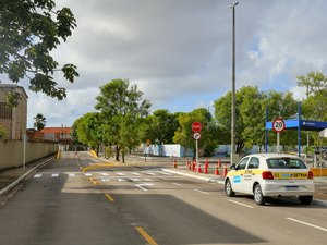 Detran/AL elimina baliza, meia-embreagem e libera uso de veículos particulares