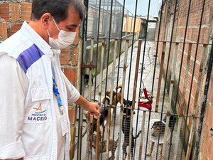 Denúncia leva Vigilância Sanitária a notificar abrigo de animais na parte alta de Maceió