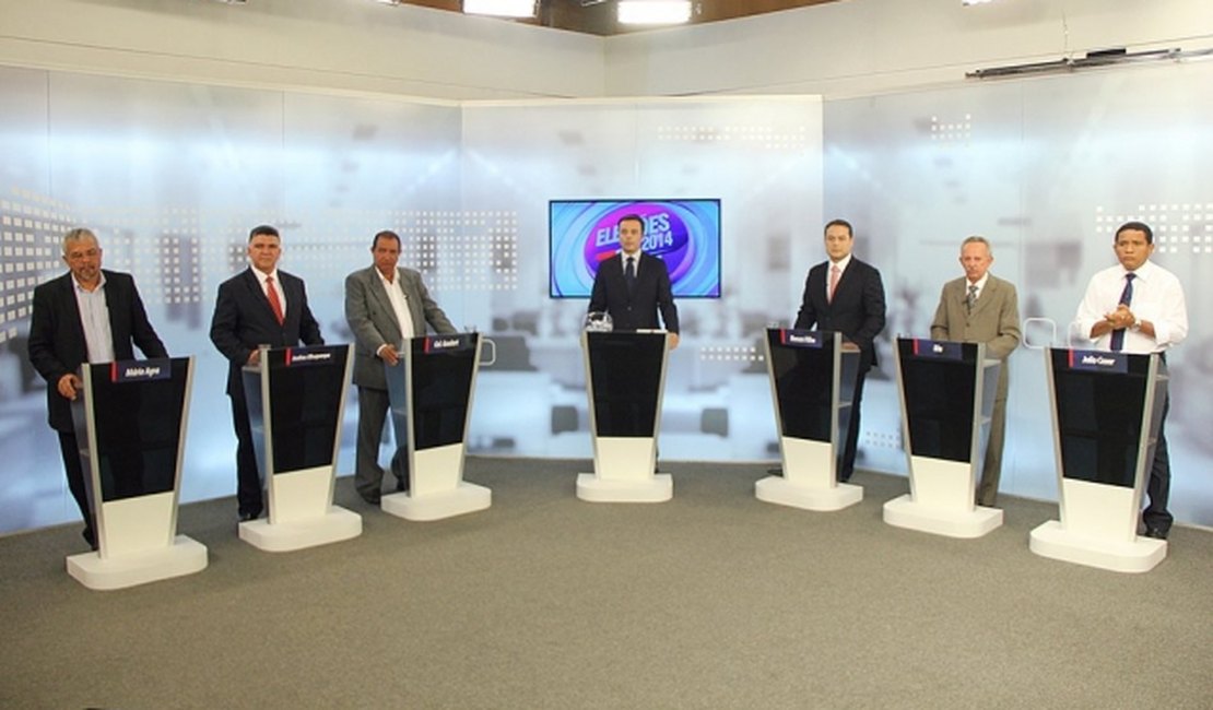 Candidatos ao governo do Estado debateram proposta e trocaram farpas em debate