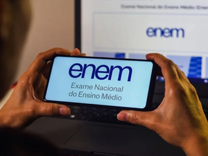 ENEM chegando: Profissionais e estudantes ligam o alerta na reta final.