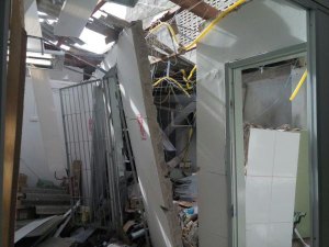 Bandidos cercam GPM e detonam agência no Sertão