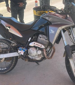 Operação Protetor das Divisas apreende motocicleta adulterada em Maragogi